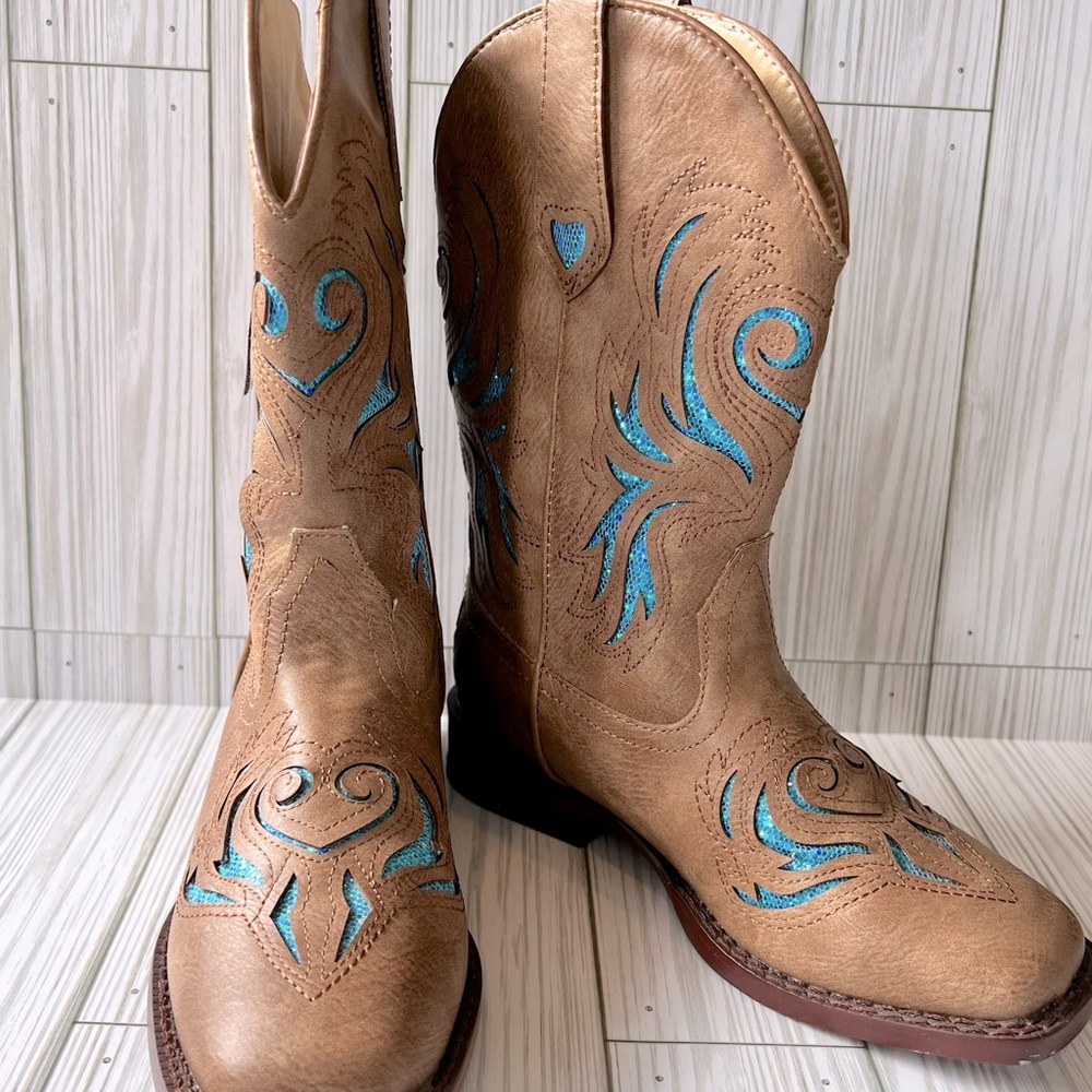 Girls Roper cowboy boots size 1